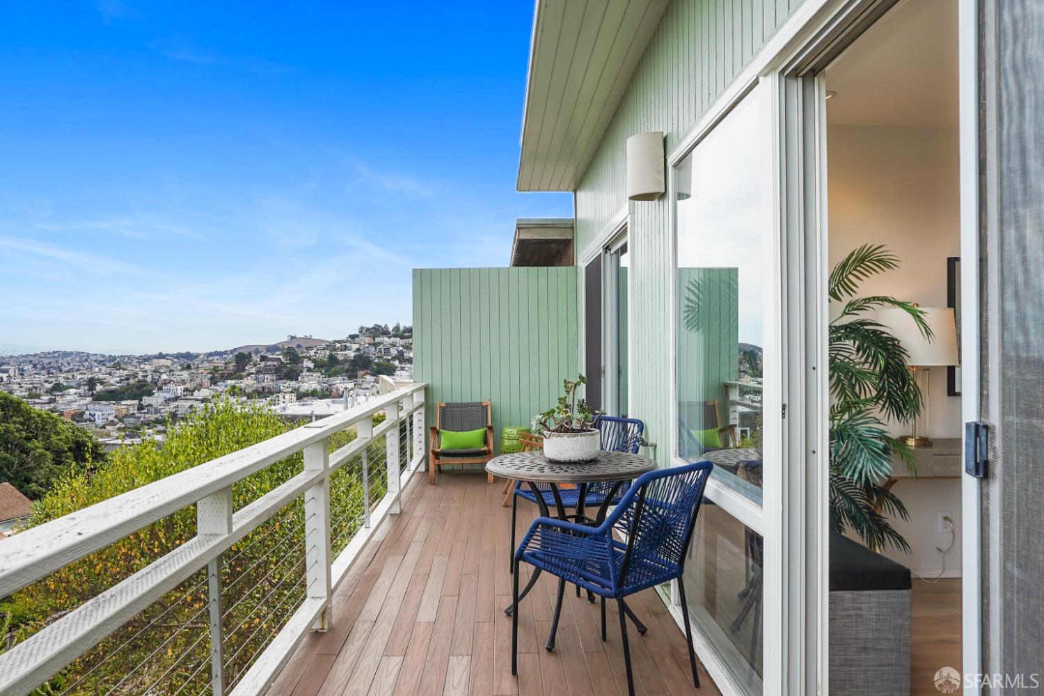 32 Flint Street Unit: 4