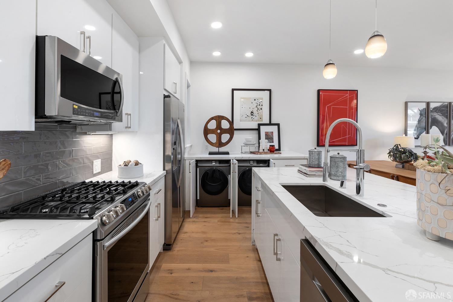 3301 Cesar Chavez Street # 3307A