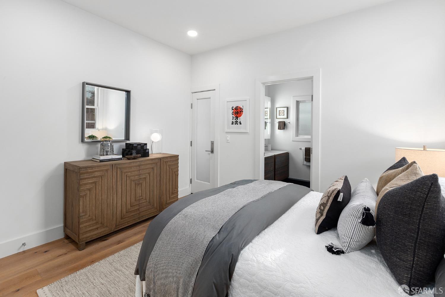 3301 Cesar Chavez Street # 3307A