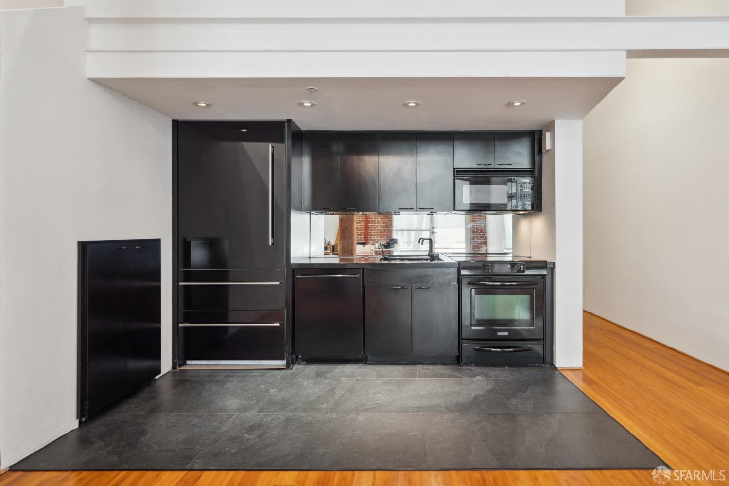 400 Spear Street # 116