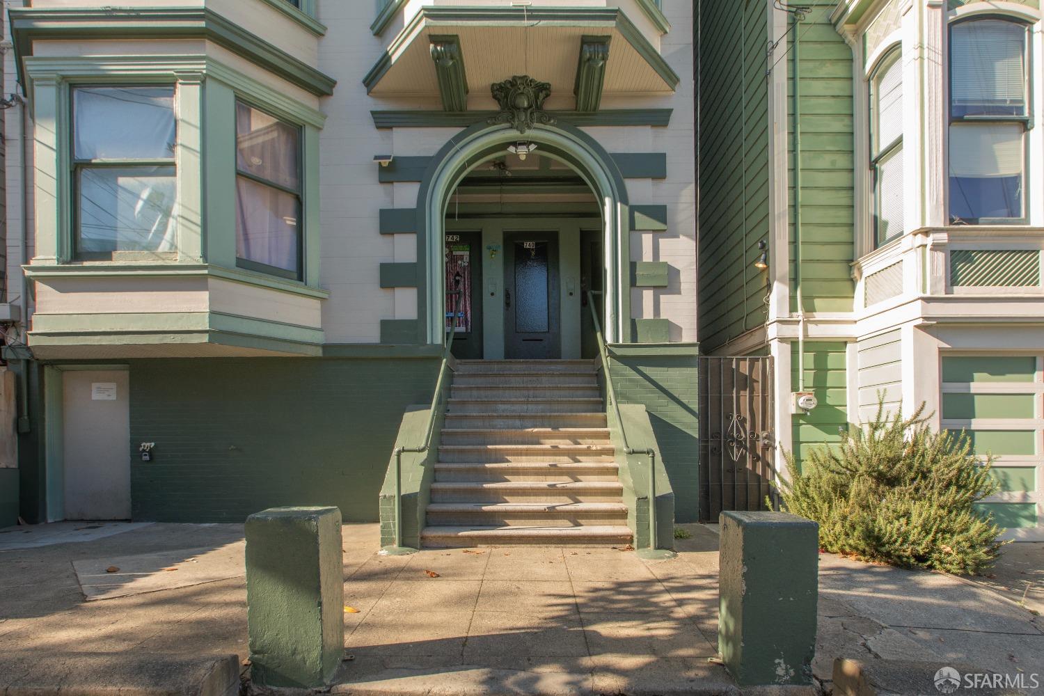 738-742 Treat Avenue