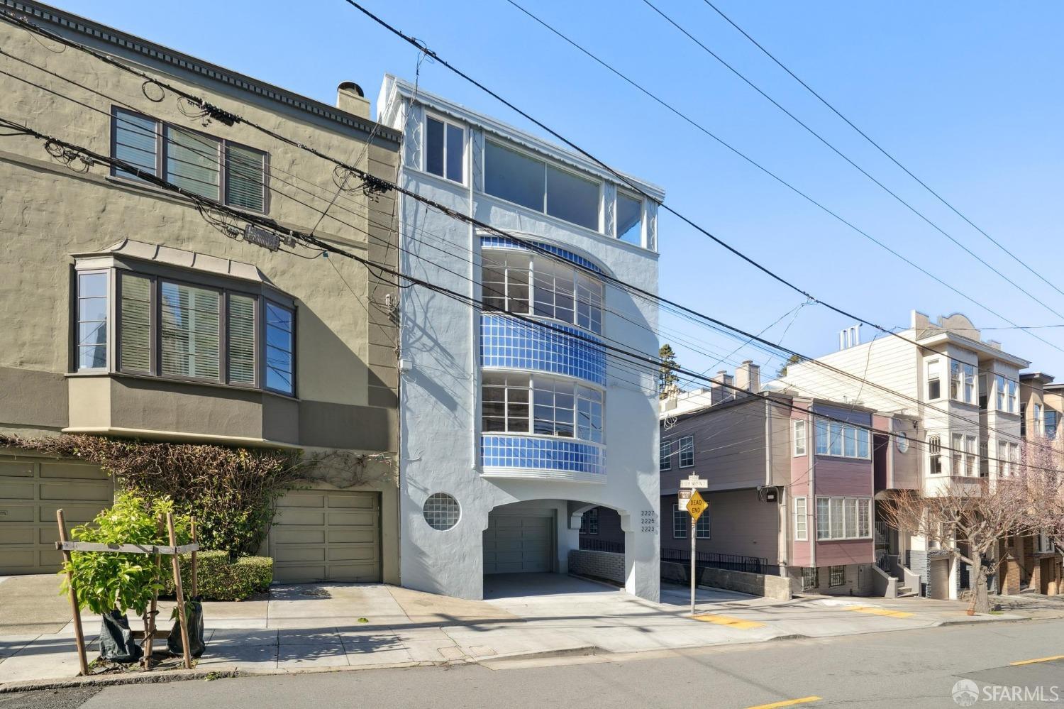 2227 Leavenworth Street