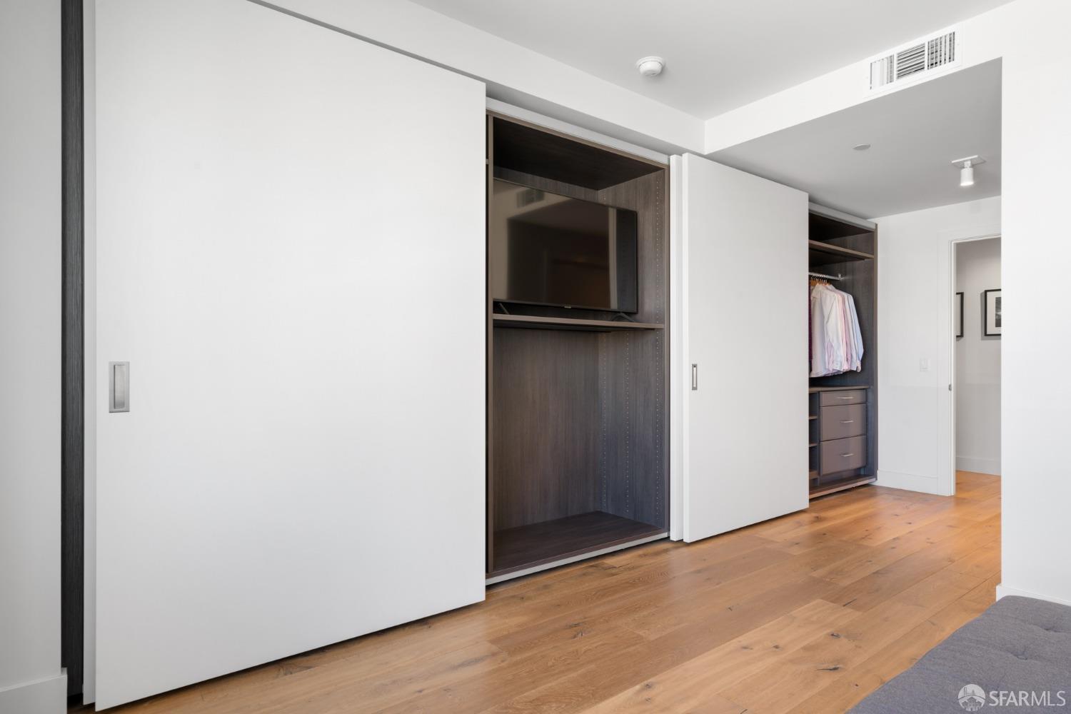 1450 Franklin Street # 801