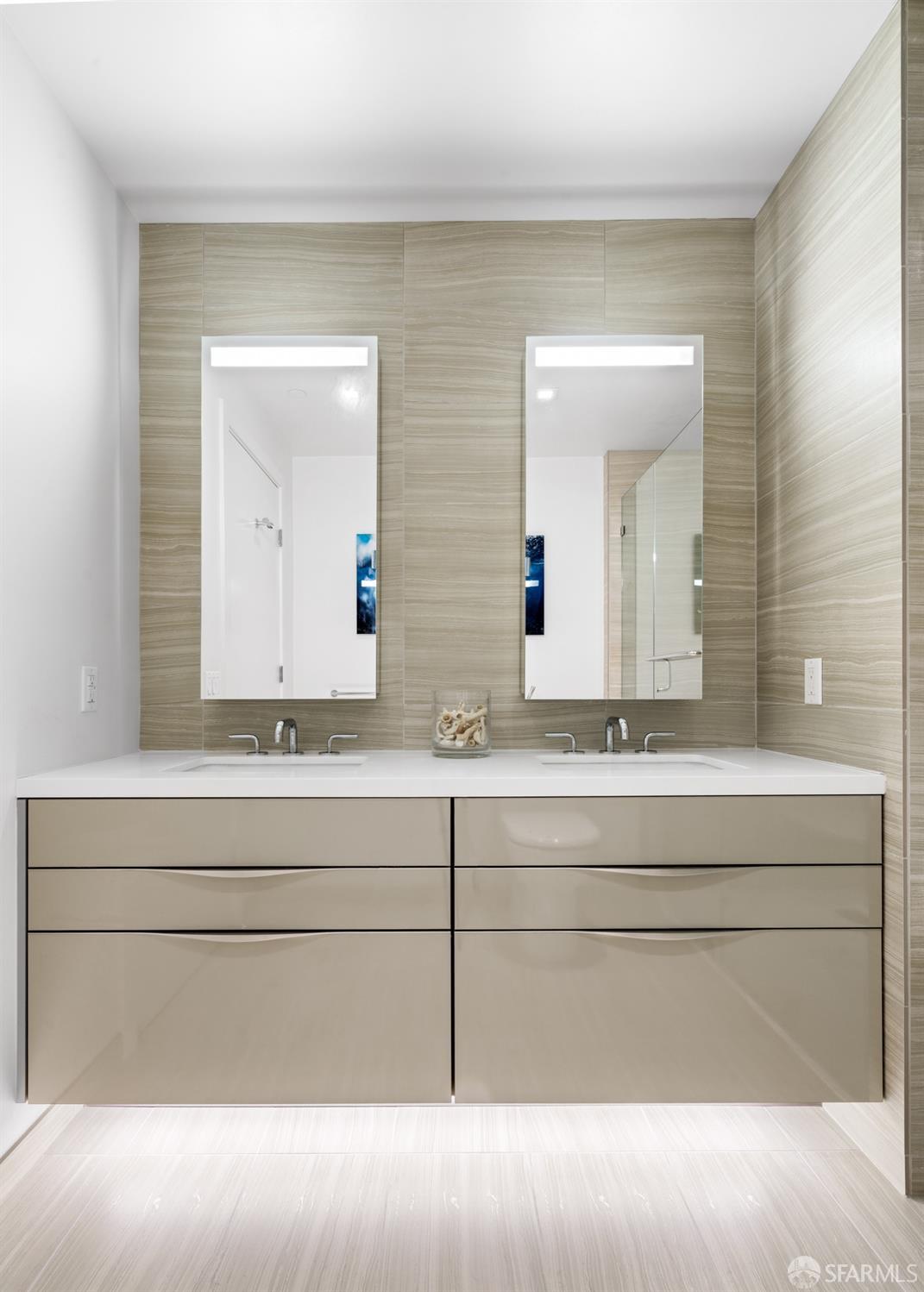 1450 Franklin Street # 801