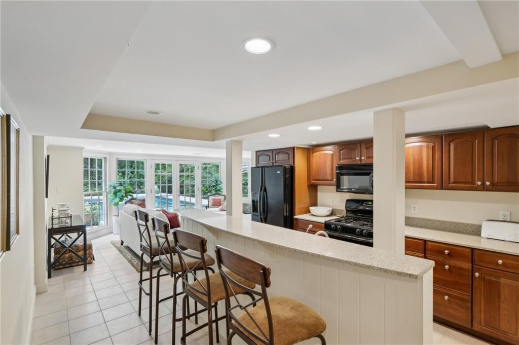3460 Paces Valley Road NW