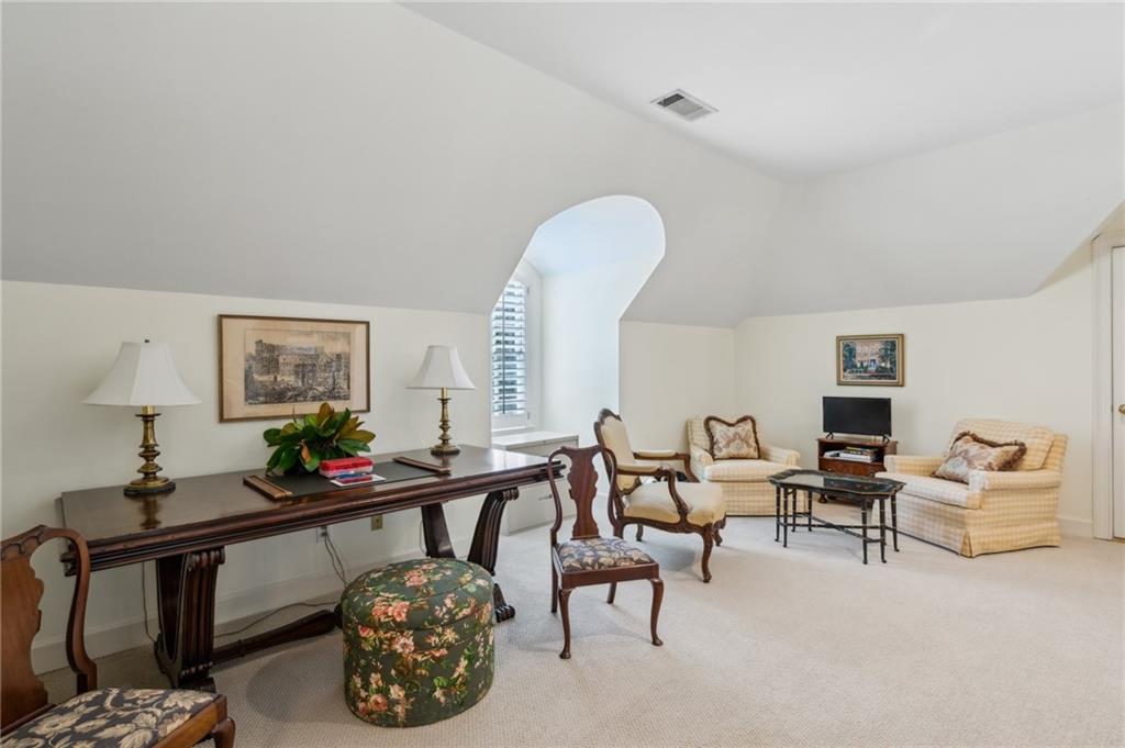 3460 Paces Valley Road NW