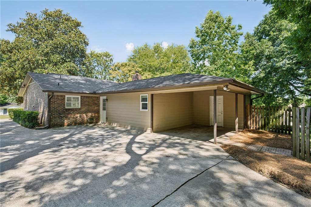 2624 Cove Circle NE