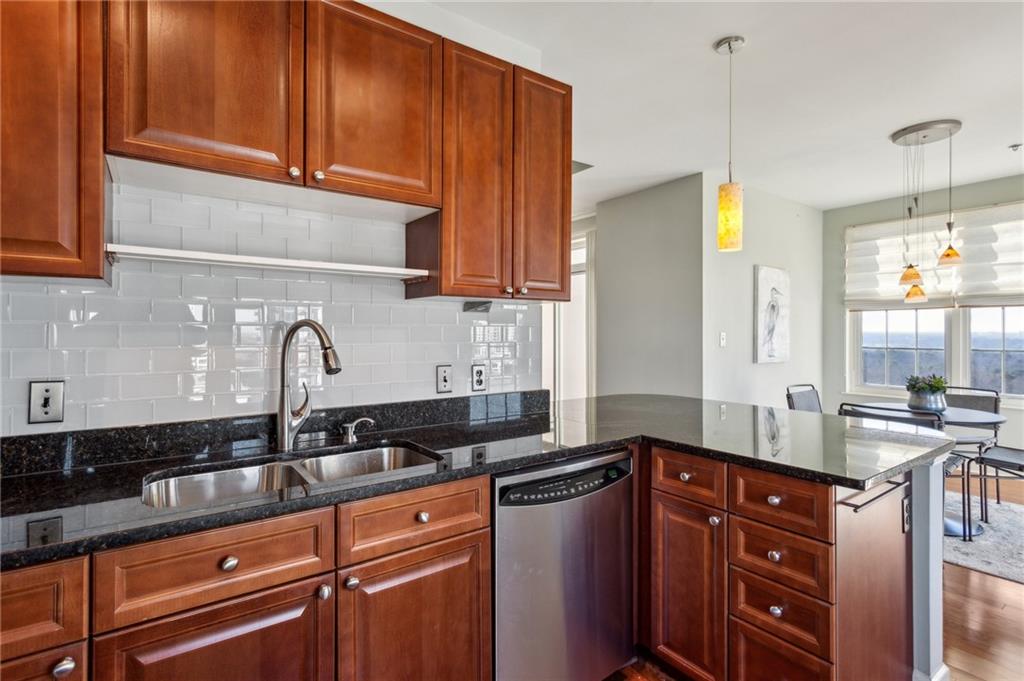 325 E Paces Ferry Road NE Unit 1608