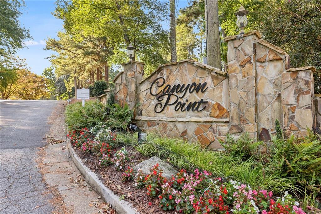 2005 Canyon Point Circle