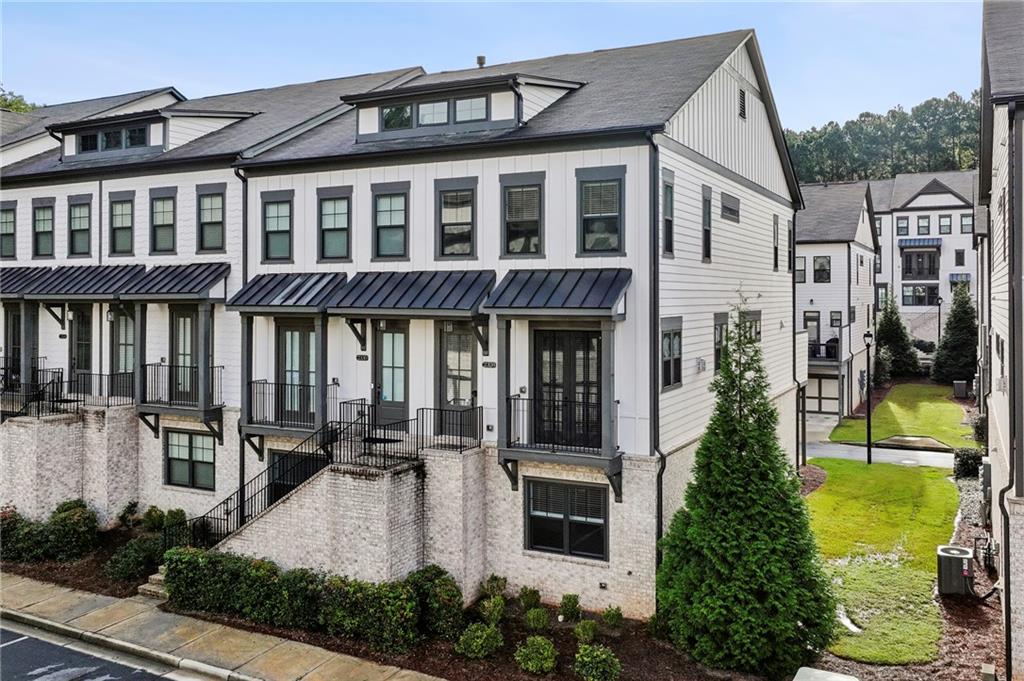 2328 Medlock Lane