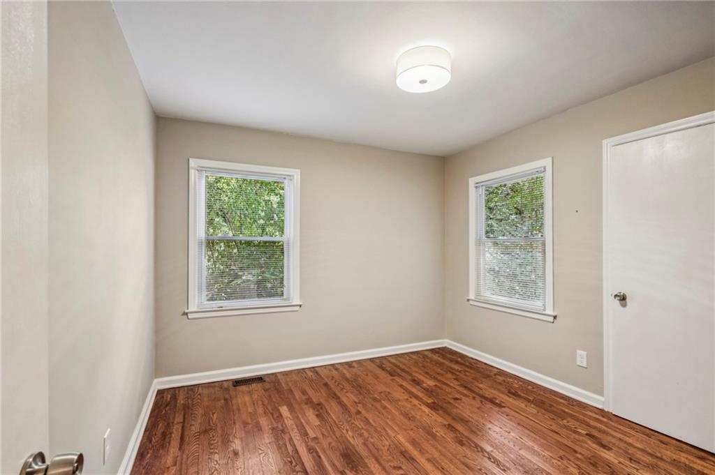 2855 Hollywood Drive