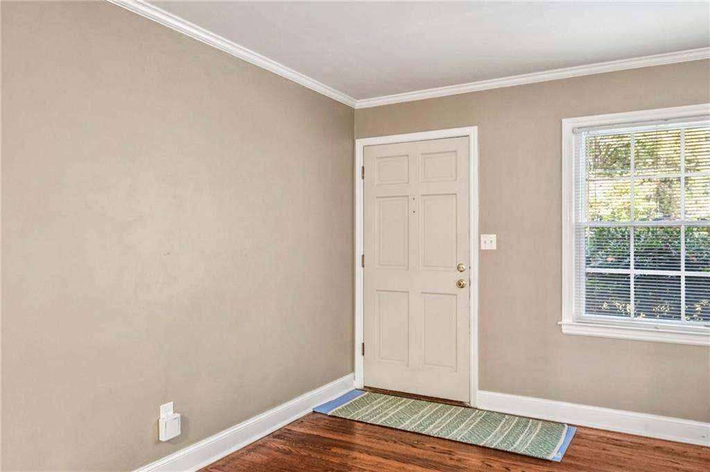 2855 Hollywood Drive