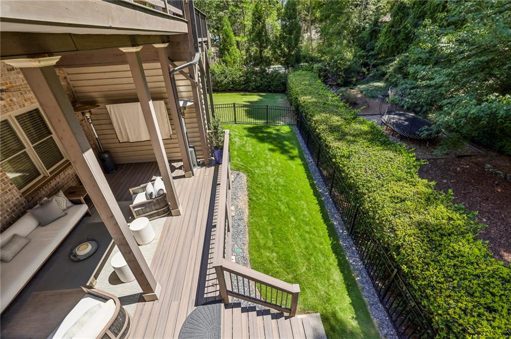 3856 Stratford Park Drive NE