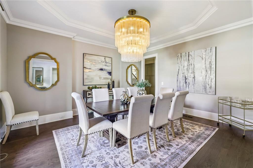 3856 Stratford Park Drive NE