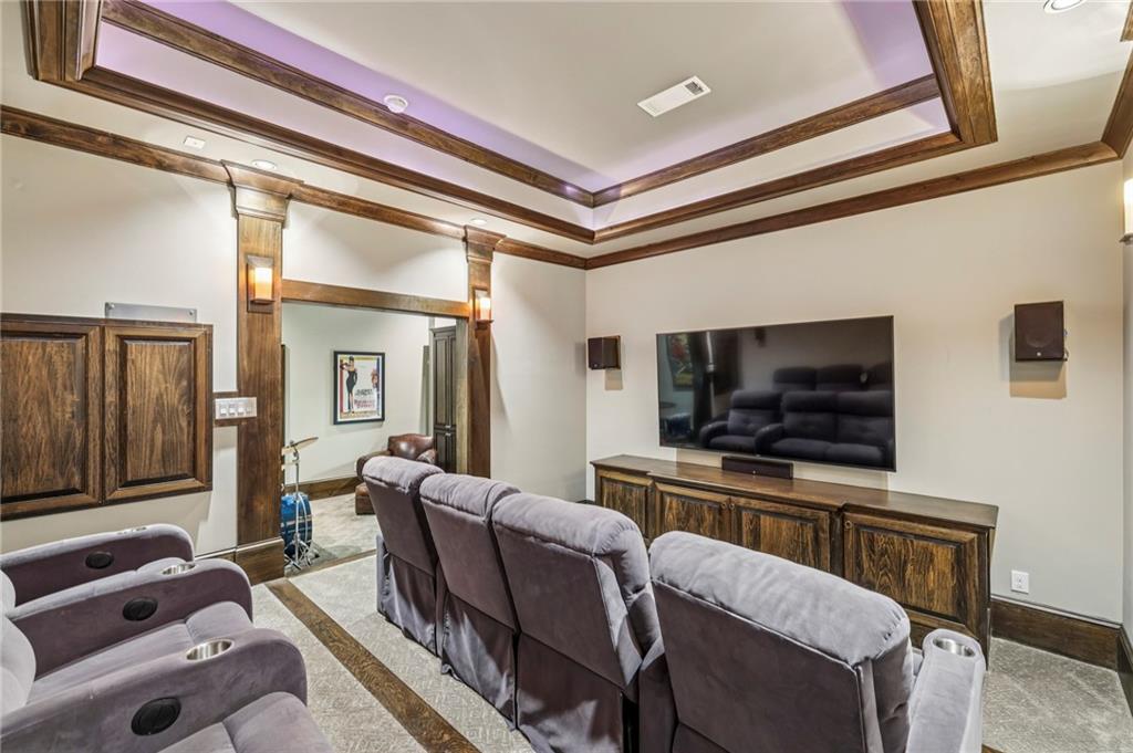 3856 Stratford Park Drive NE