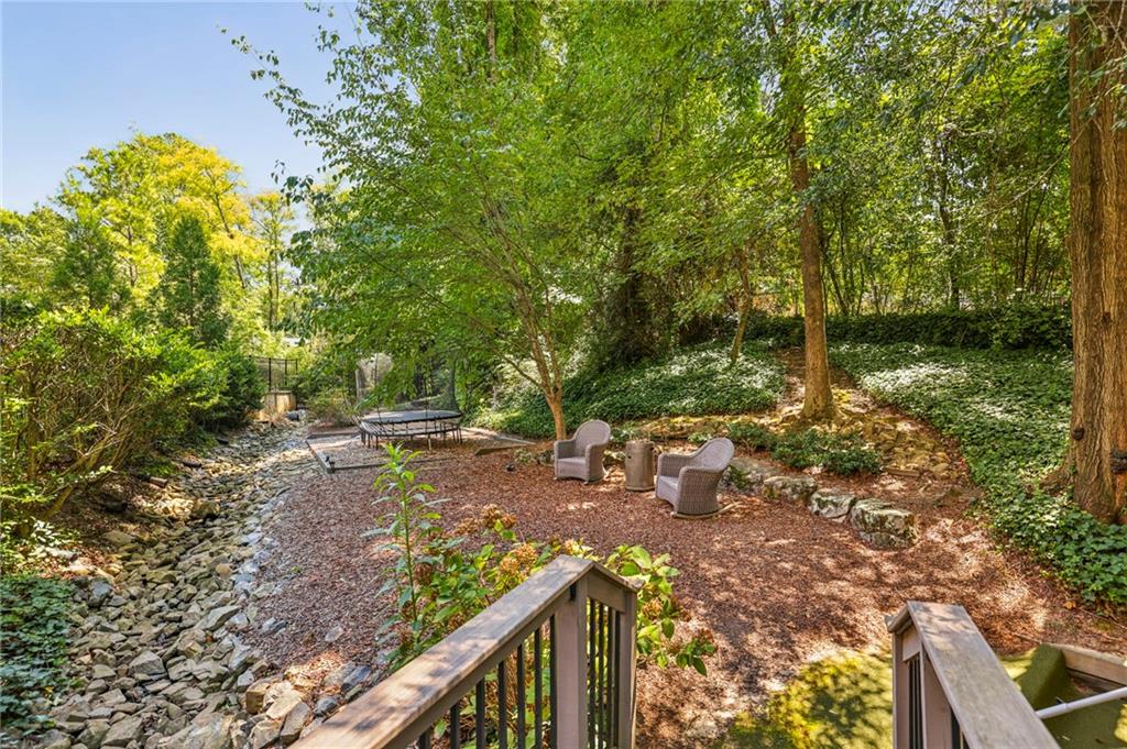 3856 Stratford Park Drive NE