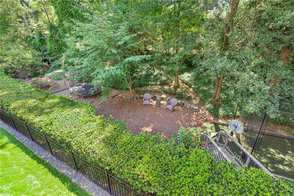 3856 Stratford Park Drive NE