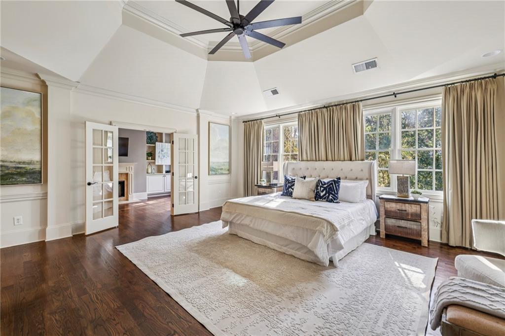 3856 Stratford Park Drive NE