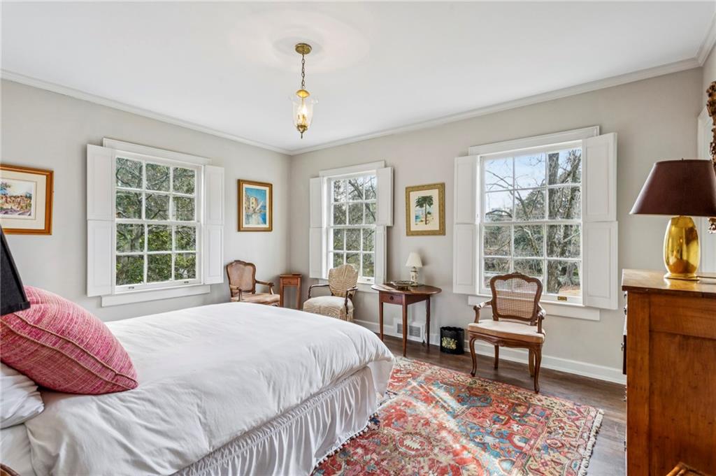 151 Peachtree Battle Avenue NW