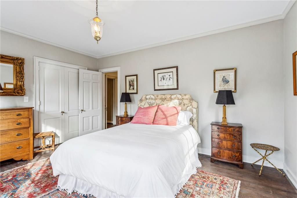 151 Peachtree Battle Avenue NW