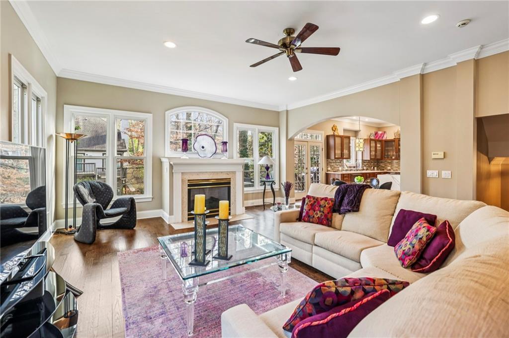 3519 Highgrove Way NE