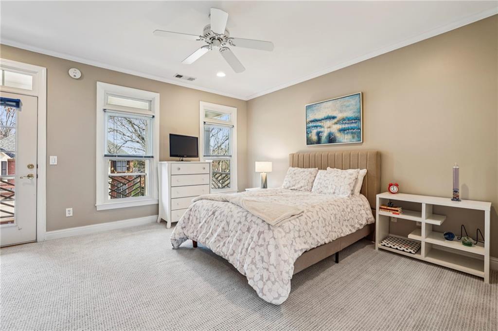 3519 Highgrove Way NE