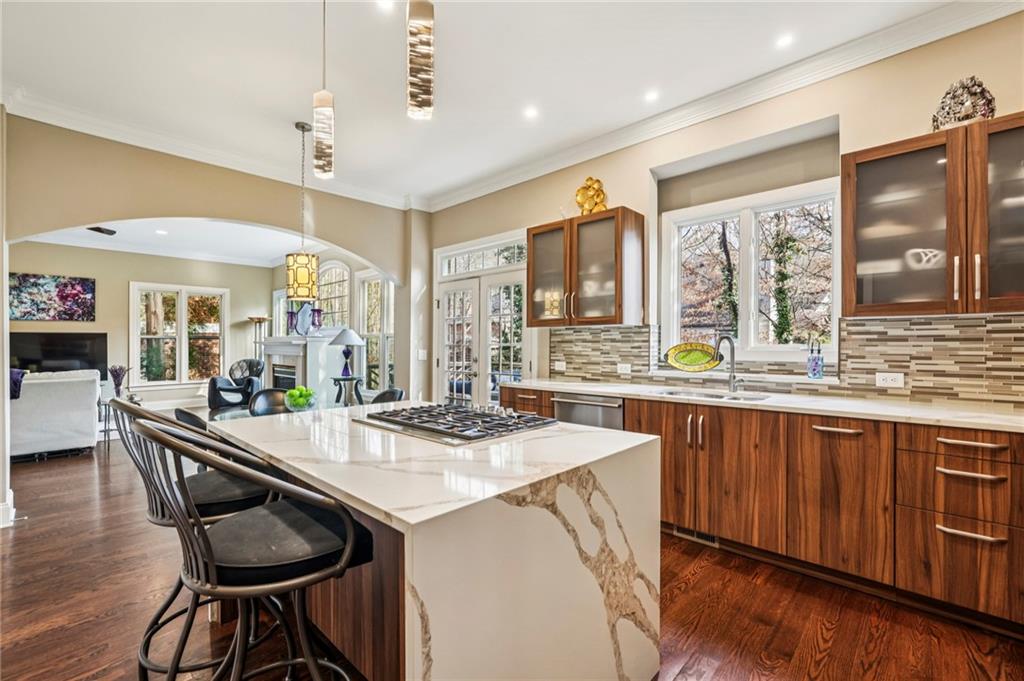 3519 Highgrove Way NE