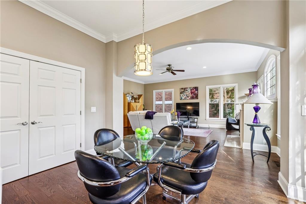 3519 Highgrove Way NE