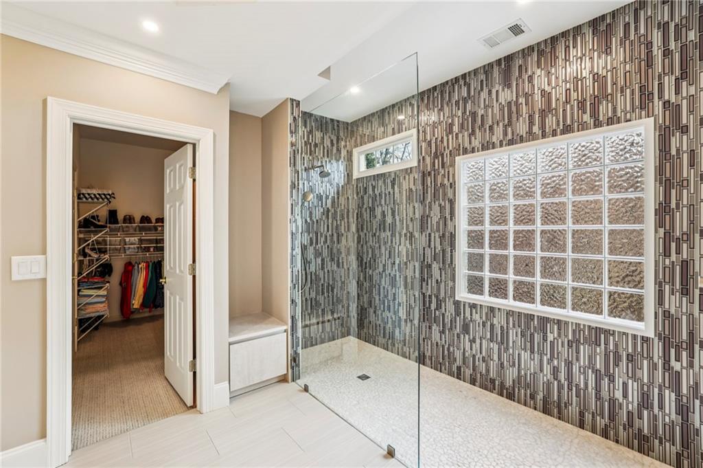 3519 Highgrove Way NE