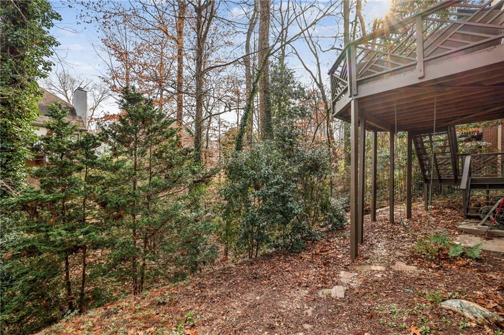 3519 Highgrove Way NE