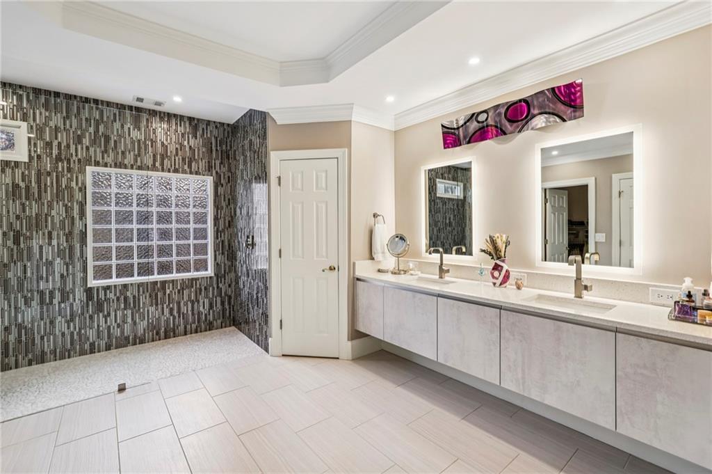 3519 Highgrove Way NE