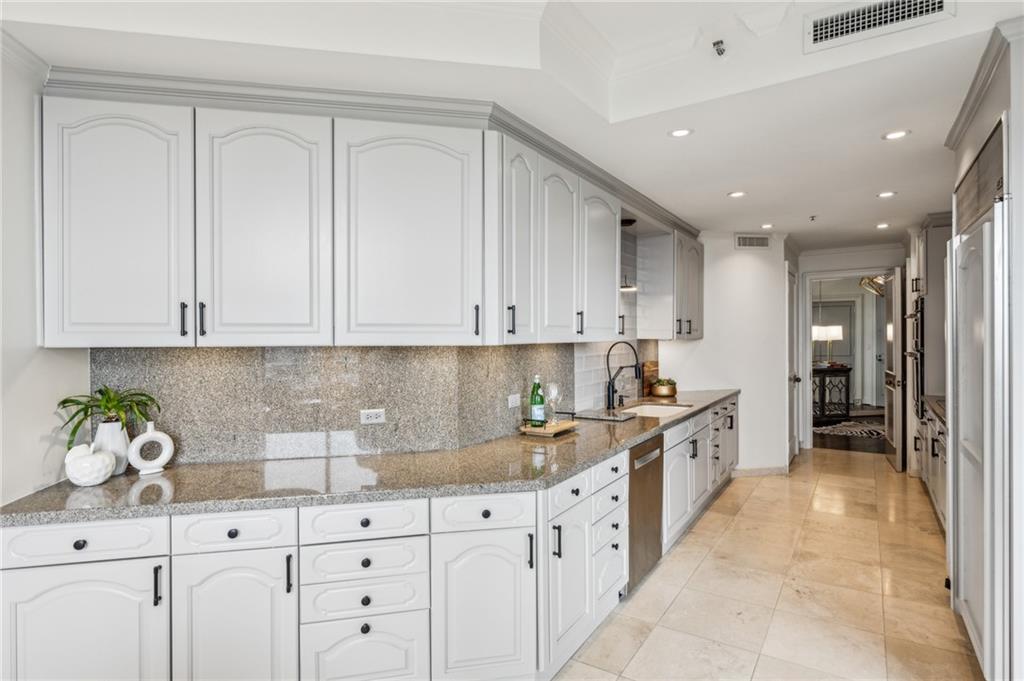 2660 Peachtree Road NW Unit 23A