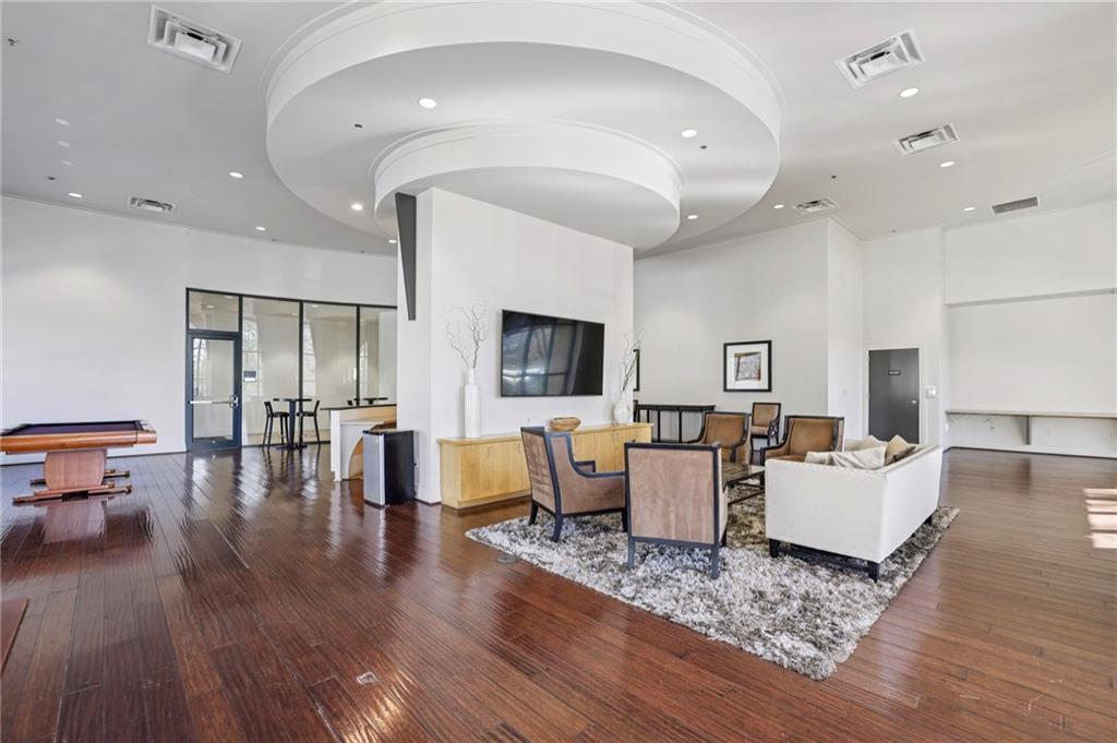 3040 Peachtree Road NW Unit 606