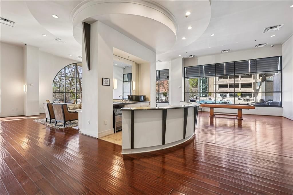 3040 Peachtree Road NW Unit 606