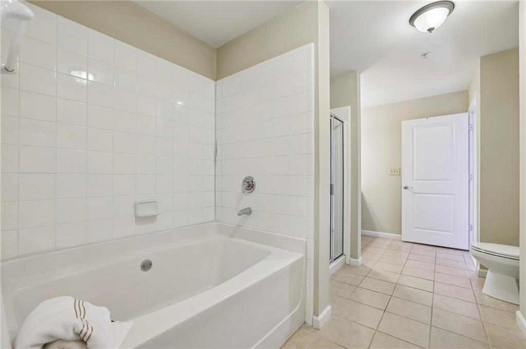 3040 Peachtree Road NW Unit 606