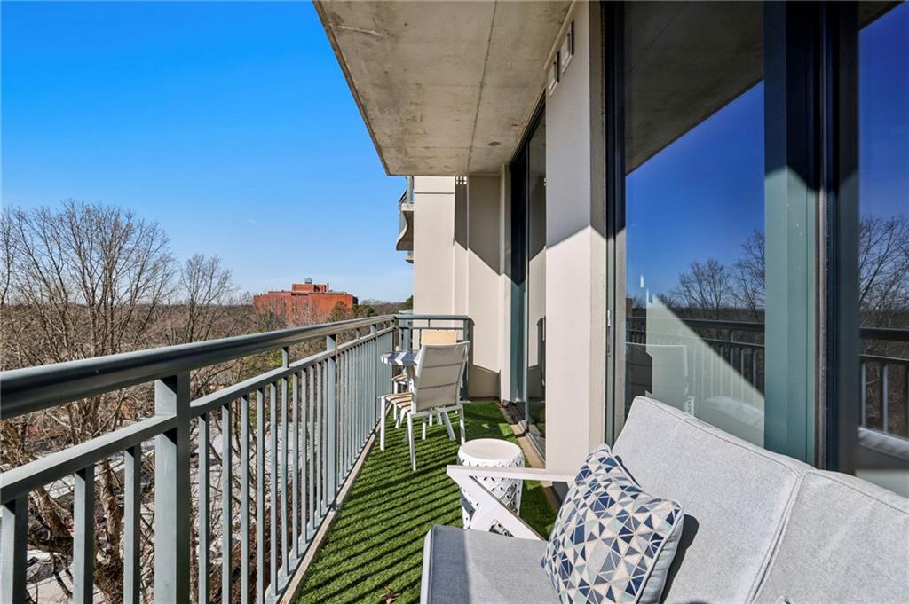 3040 Peachtree Road NW Unit 606