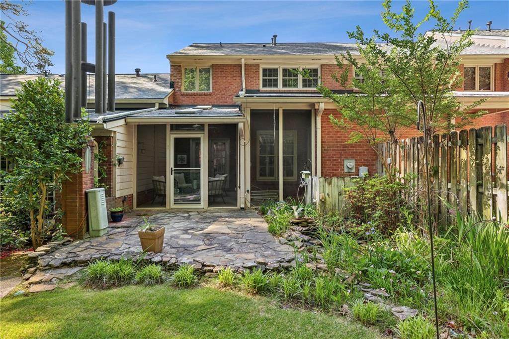 3505 Vinings Ridge Court SE