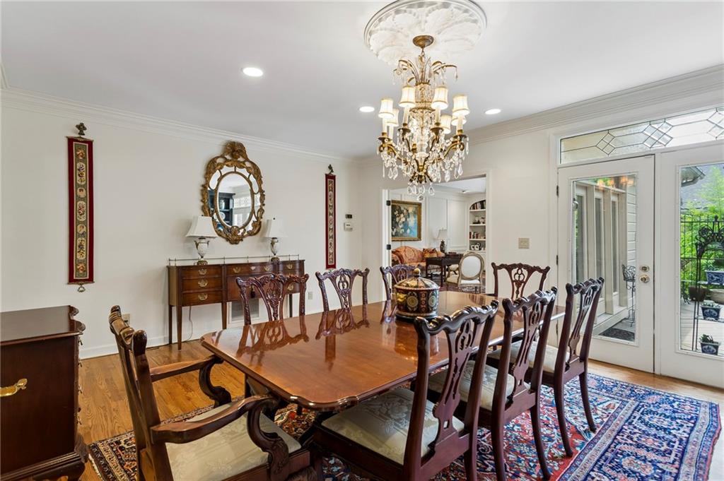 3685 Peachtree Road NE Unit 16