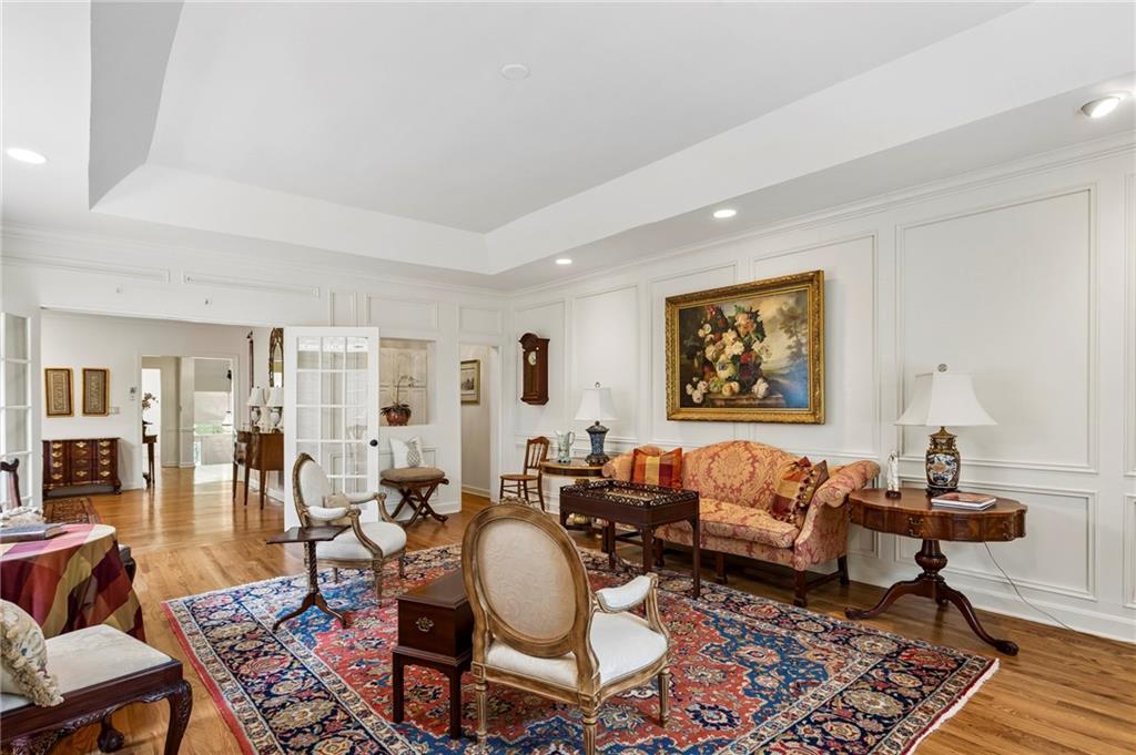 3685 Peachtree Road NE Unit 16