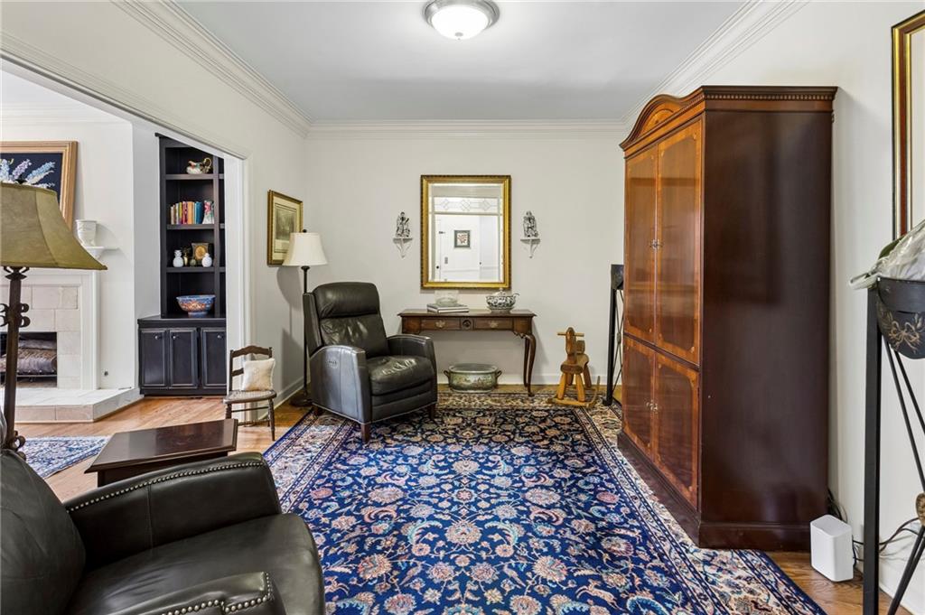 3685 Peachtree Road NE Unit 16