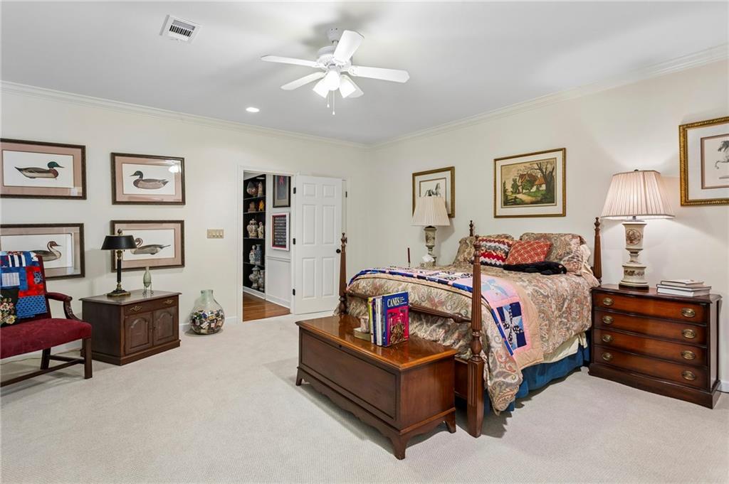 3685 Peachtree Road NE Unit 16
