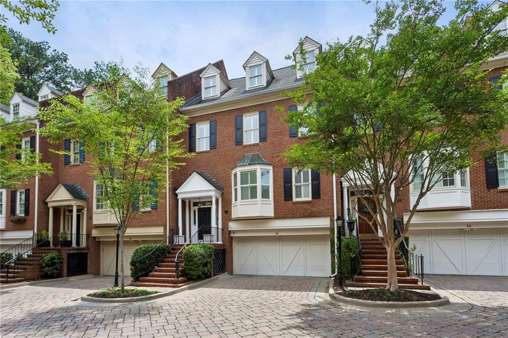 3685 Peachtree Road NE Unit 16
