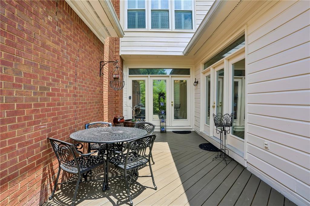 3685 Peachtree Road NE Unit 16