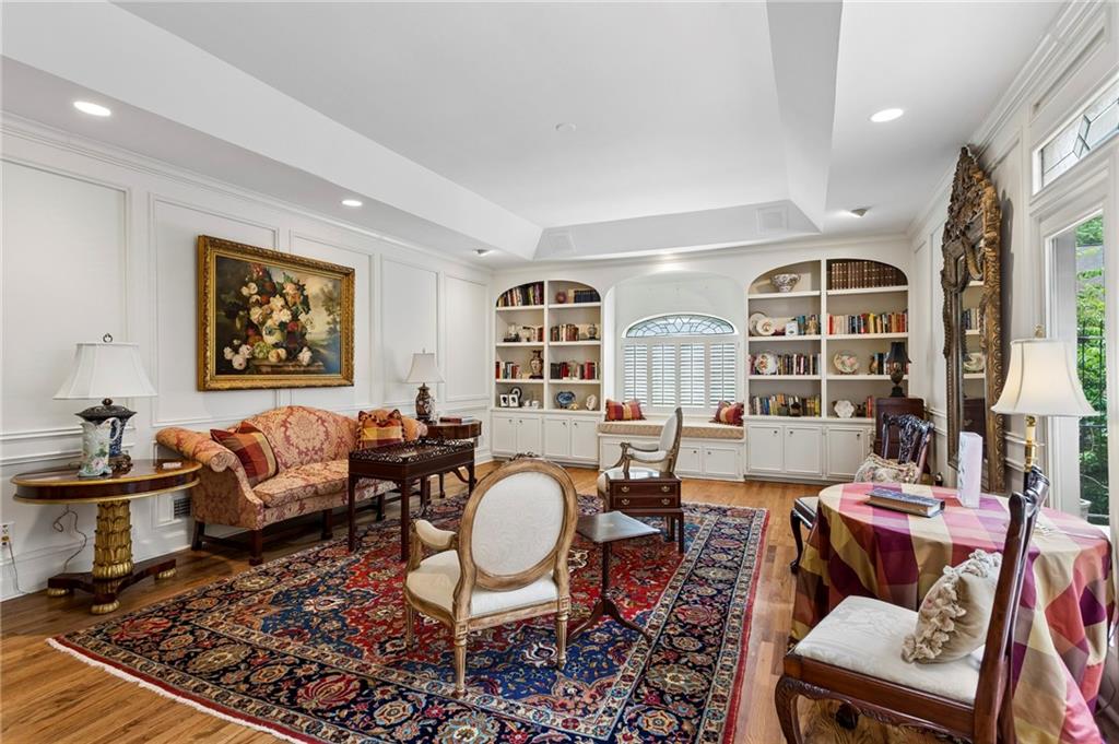 3685 Peachtree Road NE Unit 16