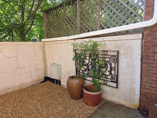 3685 Peachtree Road NE Unit 16