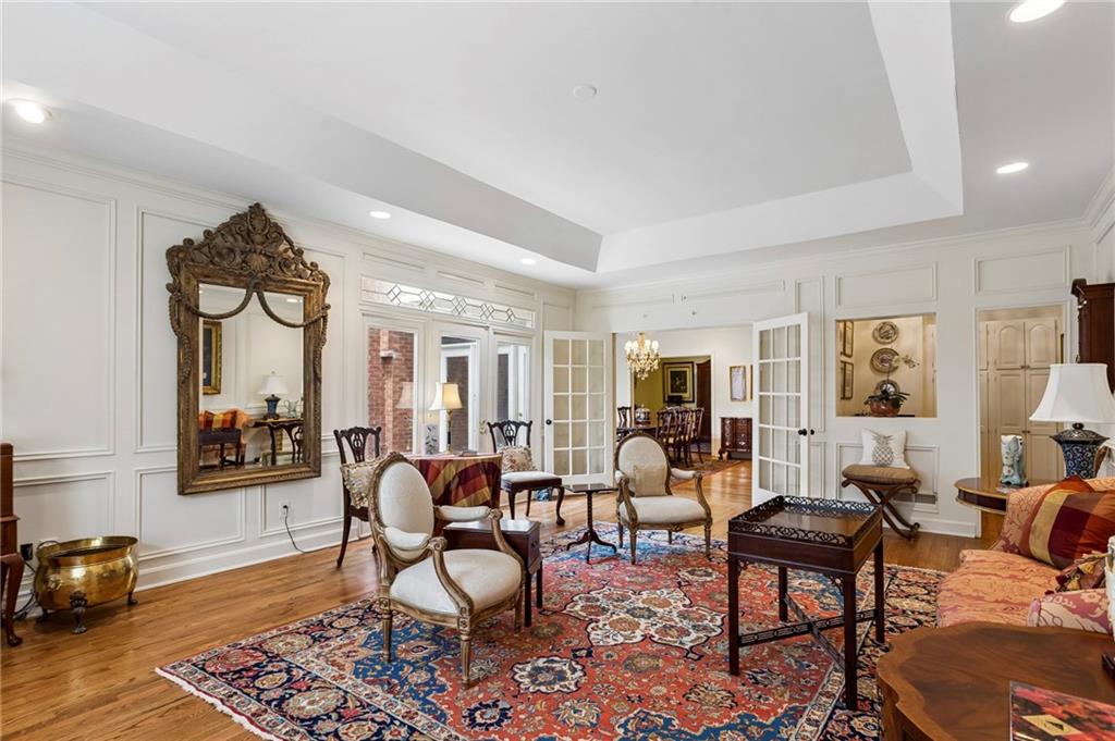 3685 Peachtree Road NE Unit 16