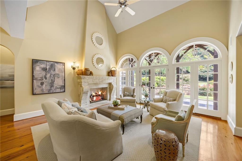 2927 Orchard Knob SE