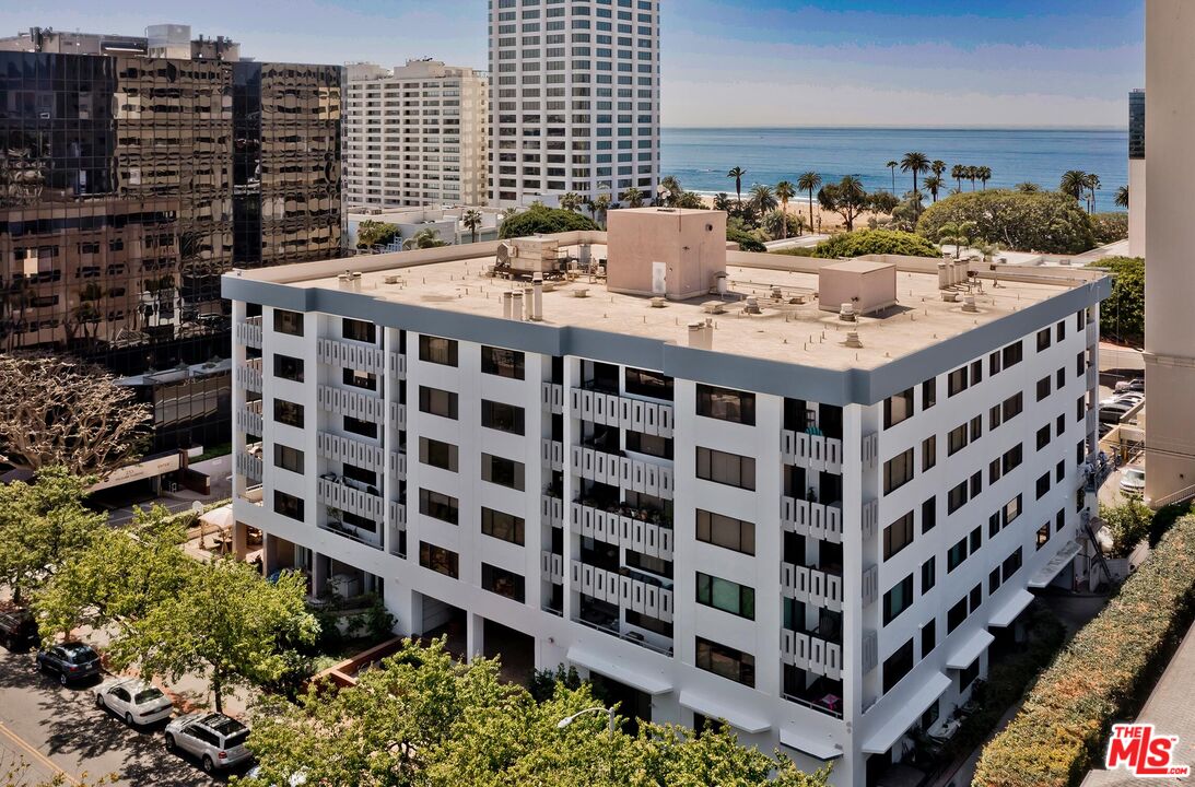 1118 3RD ST Unit: 604