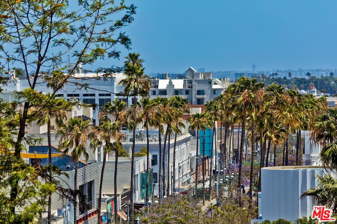 1118 3RD ST Unit: 604