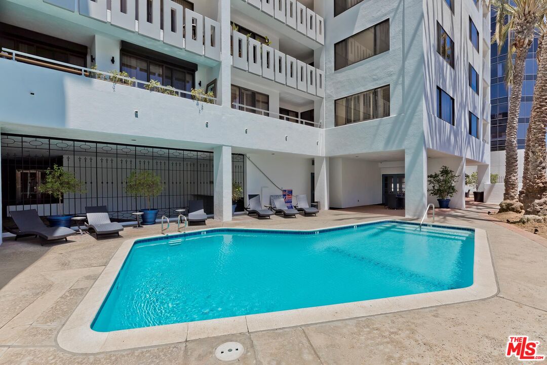 1118 3RD ST Unit: 604